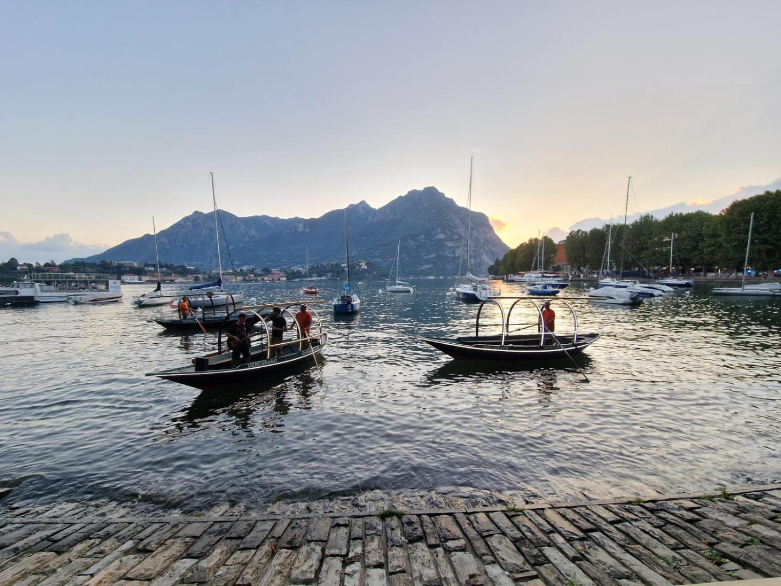 Lecco Antico Pozzo - Modern Suite ภายนอก รูปภาพ