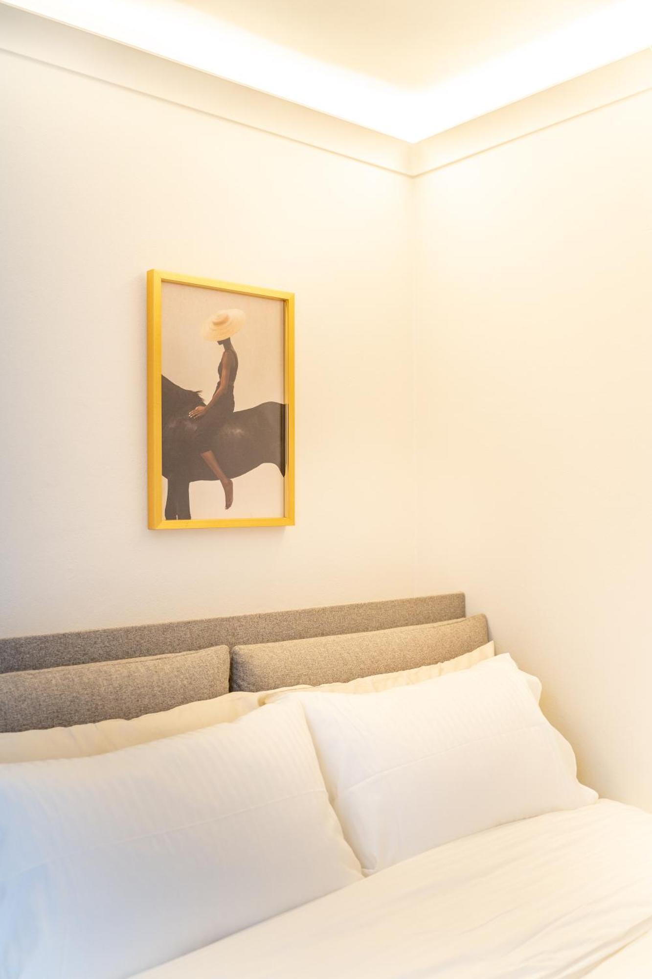 Lecco Antico Pozzo - Modern Suite ภายนอก รูปภาพ
